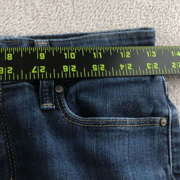 Levi's Women's Signature Jeans Size 2M Mid Rise Slim Straight Classic Blue Denim - Picture 8 of 16